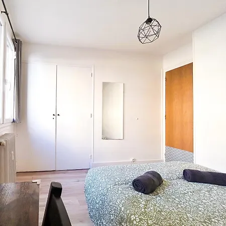 4 Chambres, Balcon Et Ascenseur شقة *