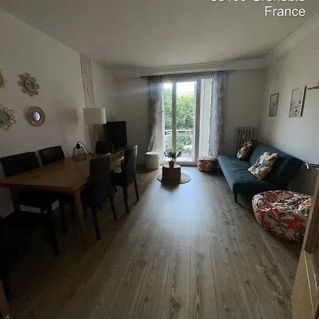 4 Chambres, Balcon Et Ascenseur شقة غرونوبل